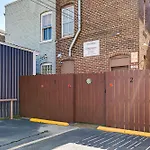 M1 Central Location In The Fan Vcu Free Parking