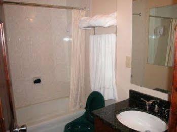 Eny's Hotel 2*