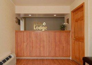 Hotel Econo Airport 2*