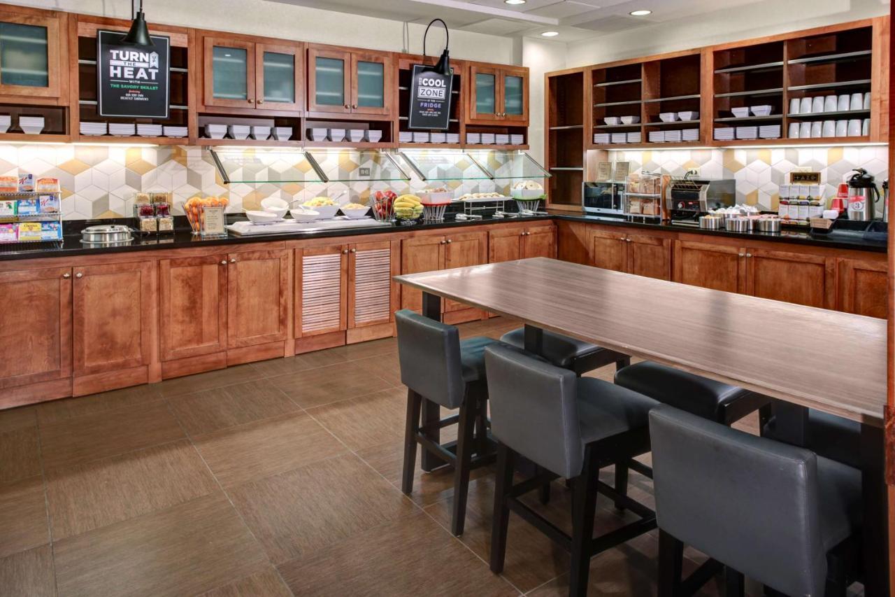Hotel Hyatt Place Arboretum 3*