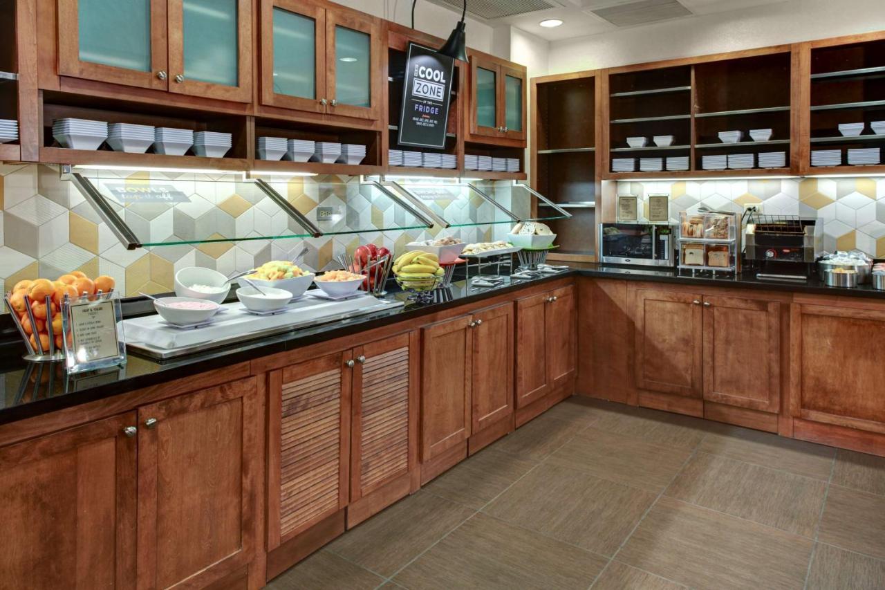 Hyatt Place Arboretum Hotel 3*