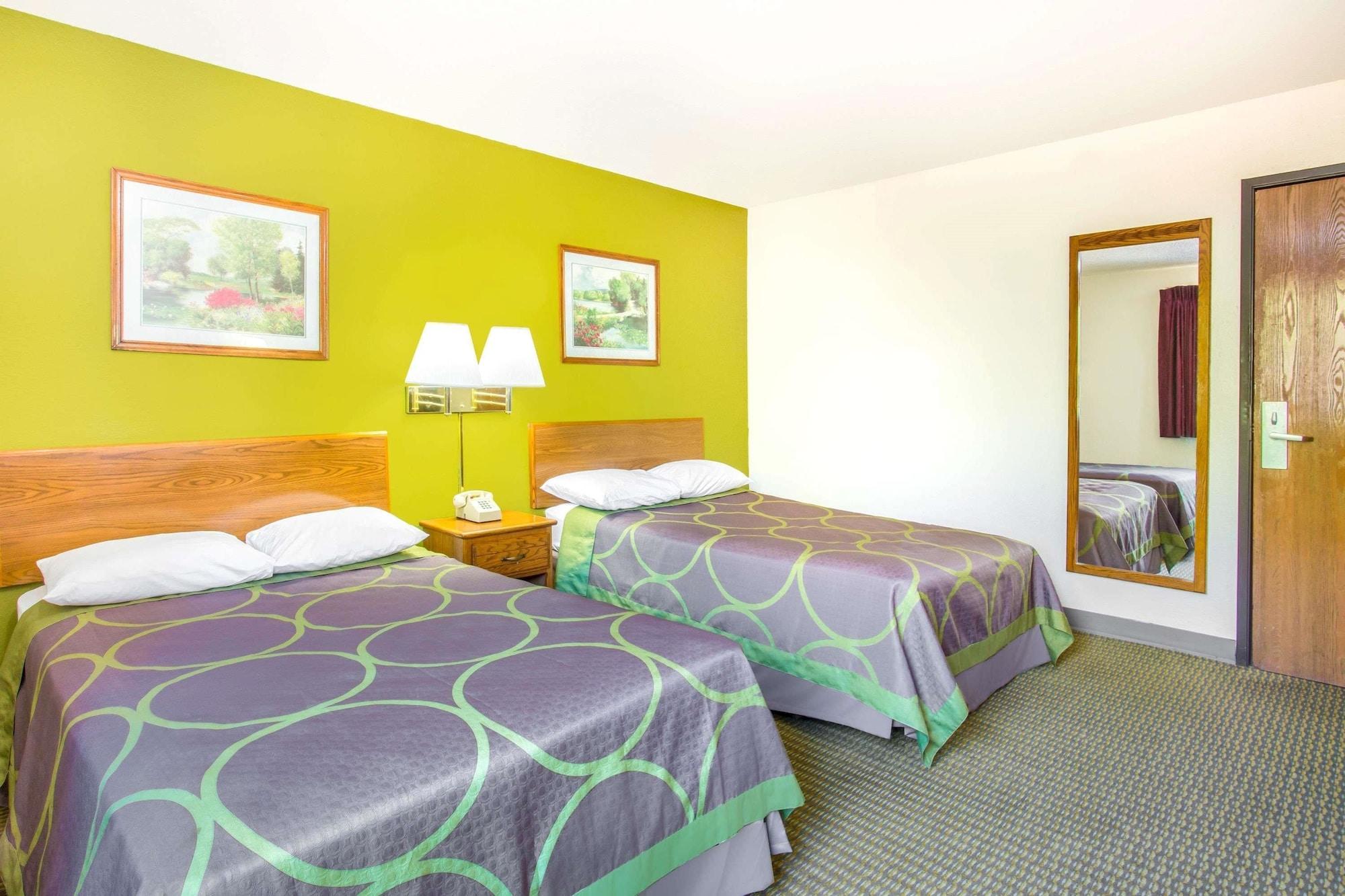 Motel Super 8 By Wyndham Richmond/broad Street Richmond
