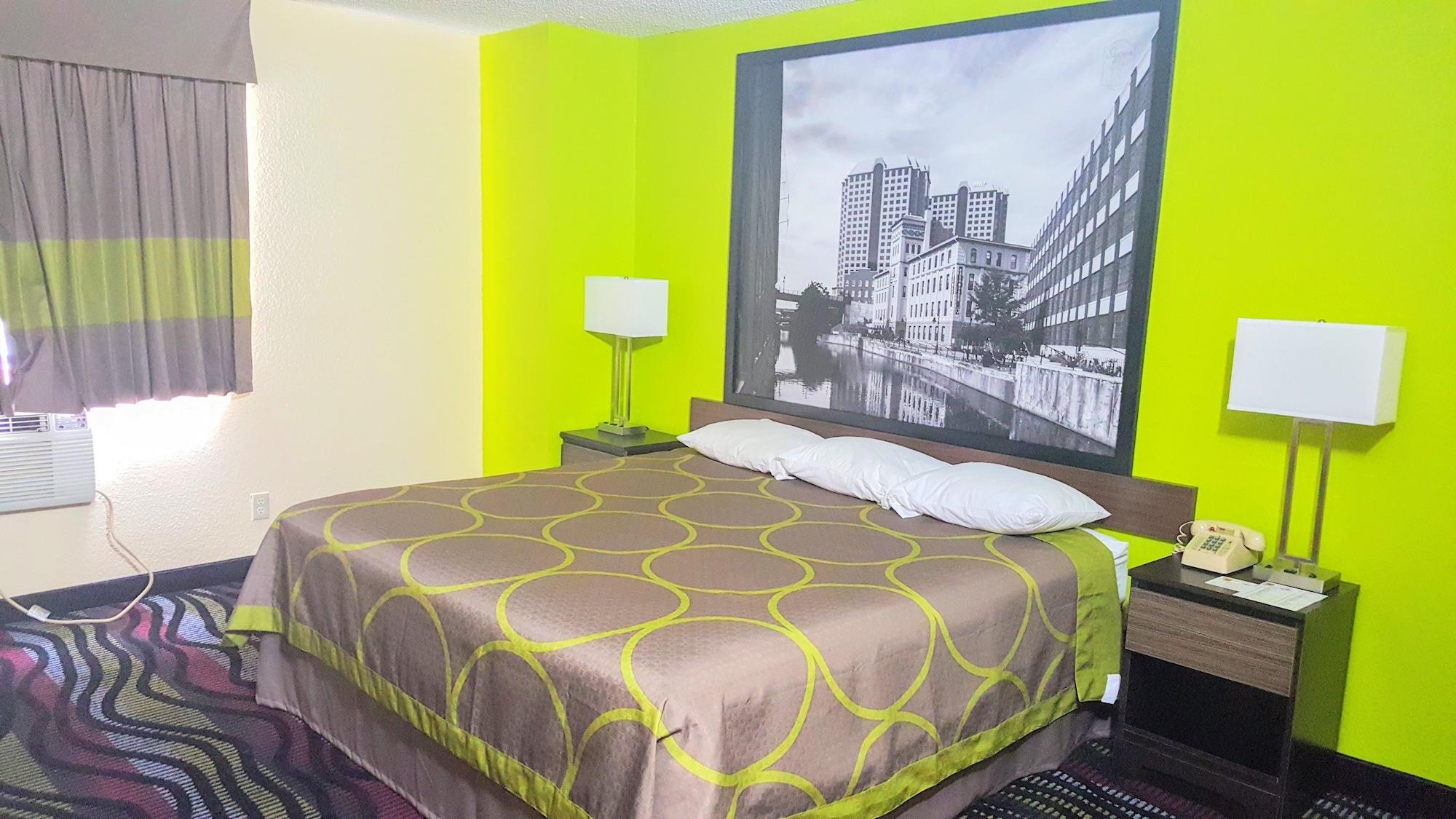 Motel Super 8 By Wyndham Richmond/broad Street