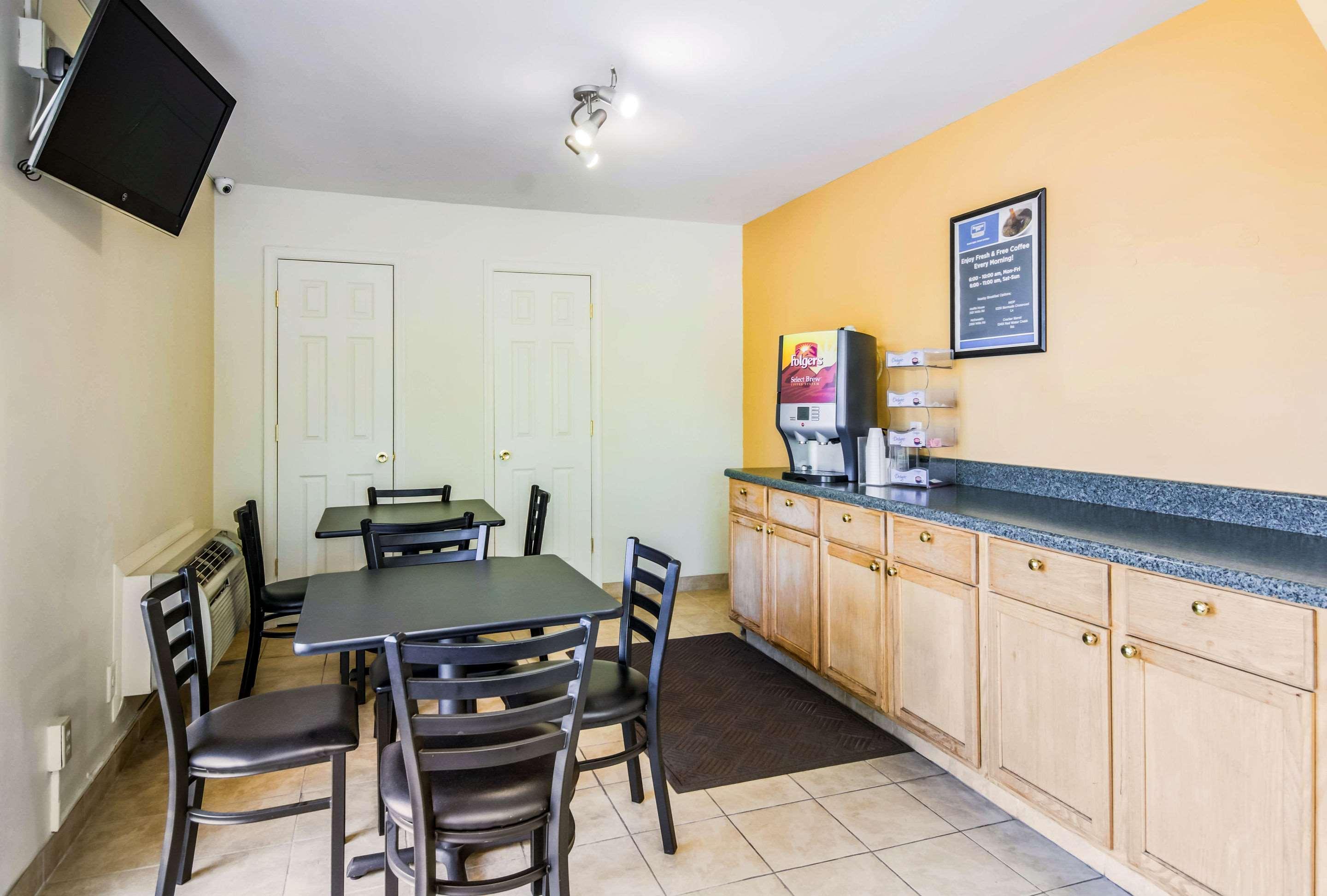 Inn Rodeway South Richmond
