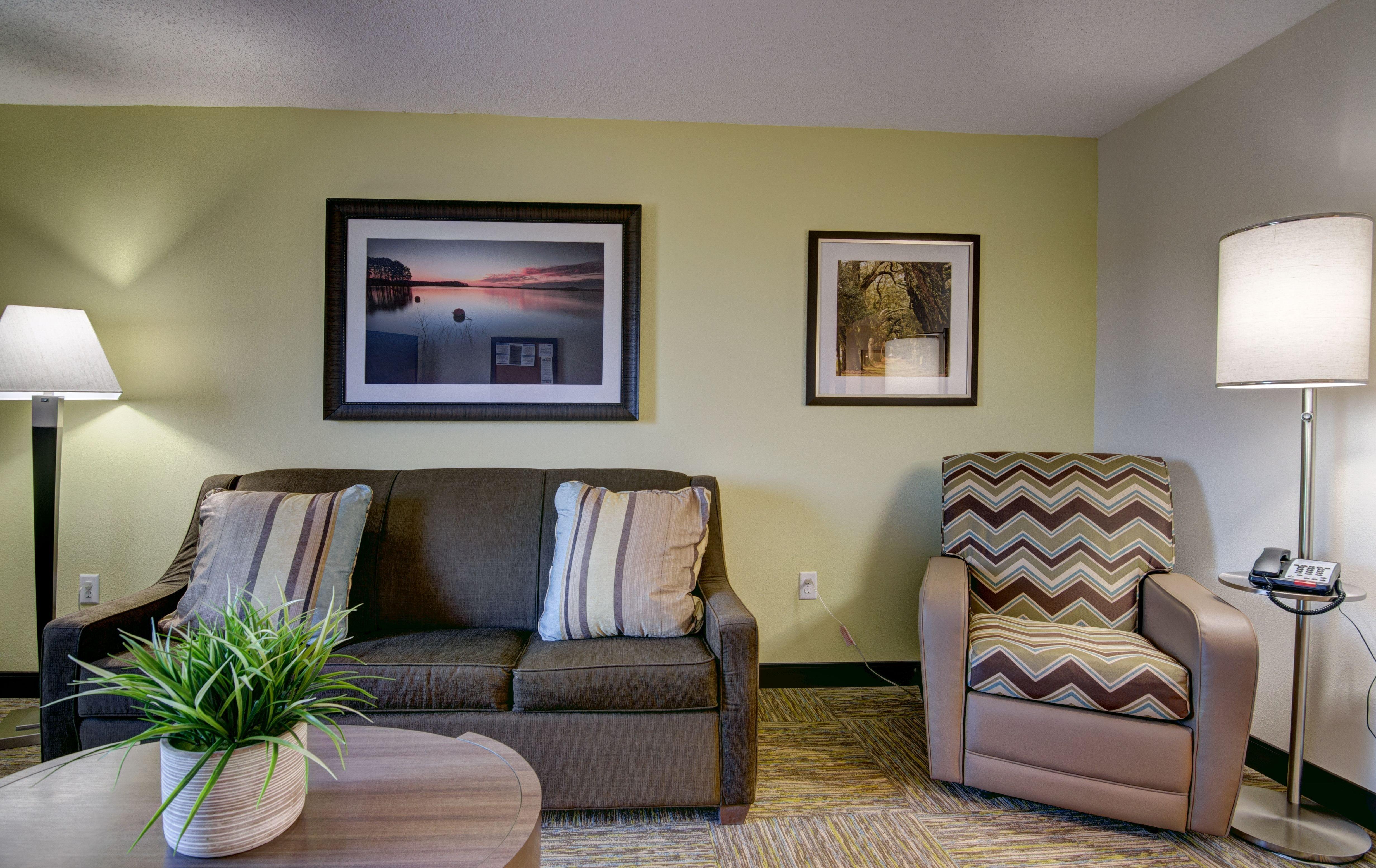 Hotel Candlewood - West Broad By Ihg