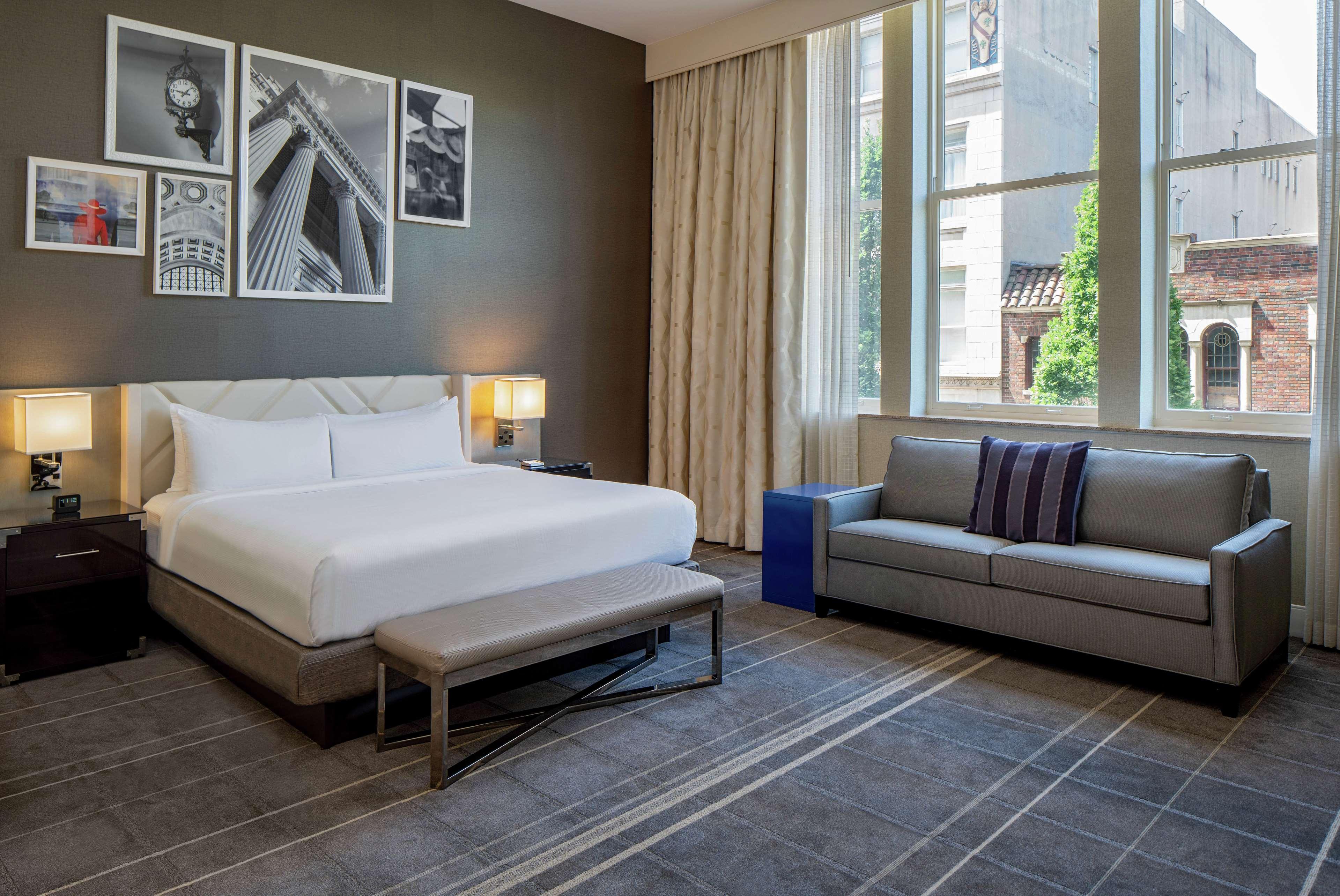 Hotel Hilton Downtown 4*