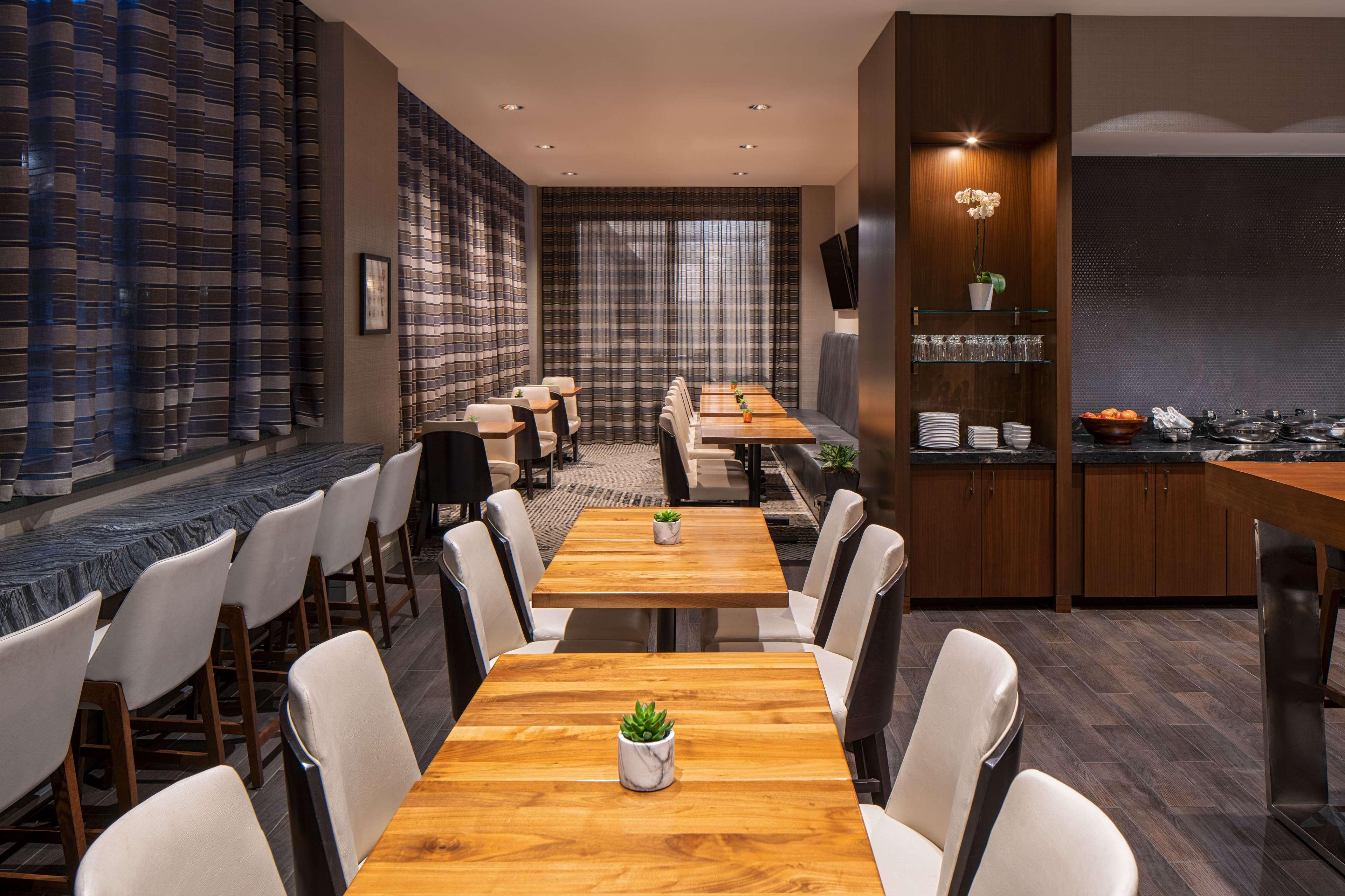 Hilton Downtown 4* Richmond