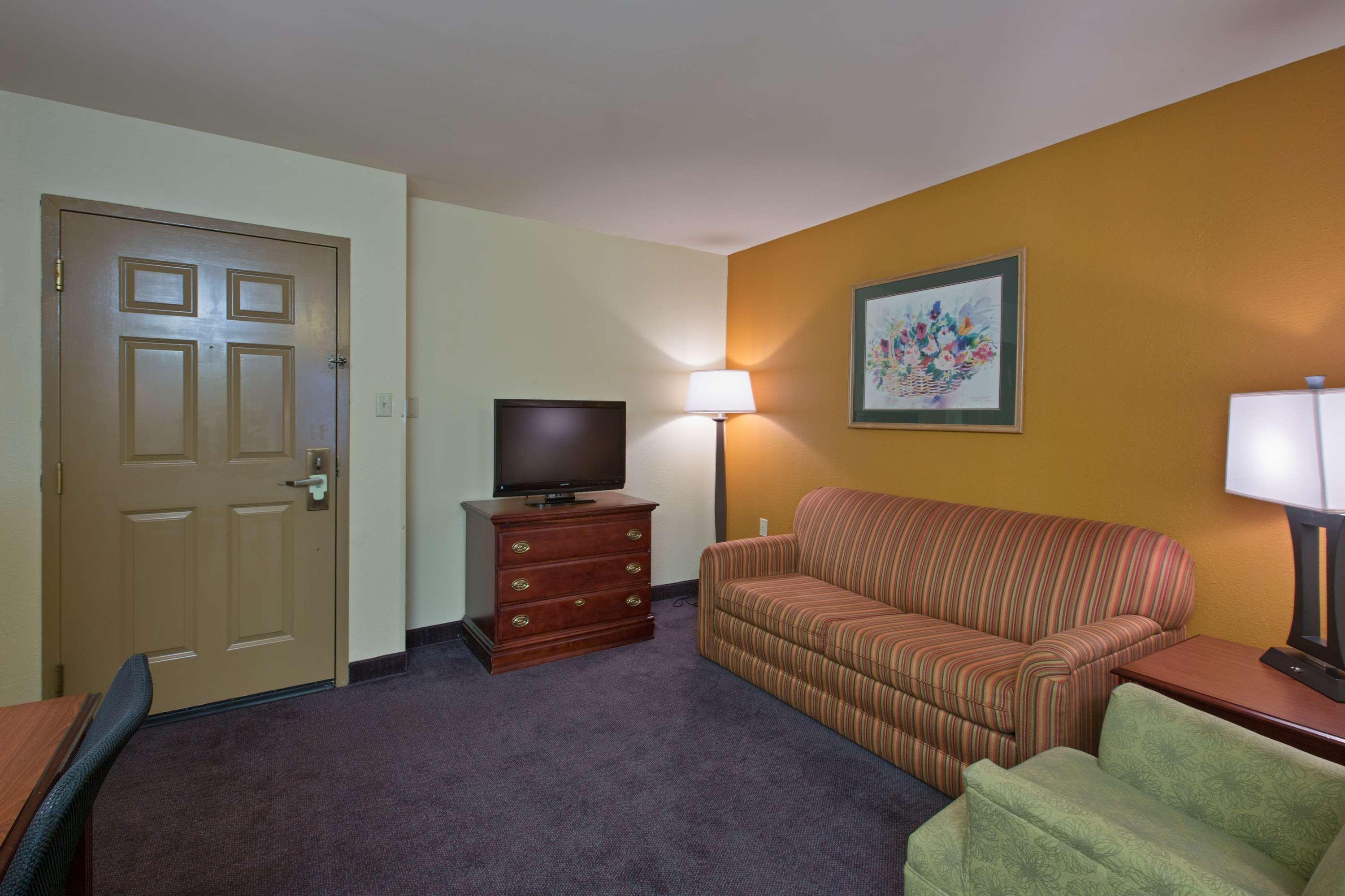 Country & By Radisson, I-95 South, Va Hotel Richmond