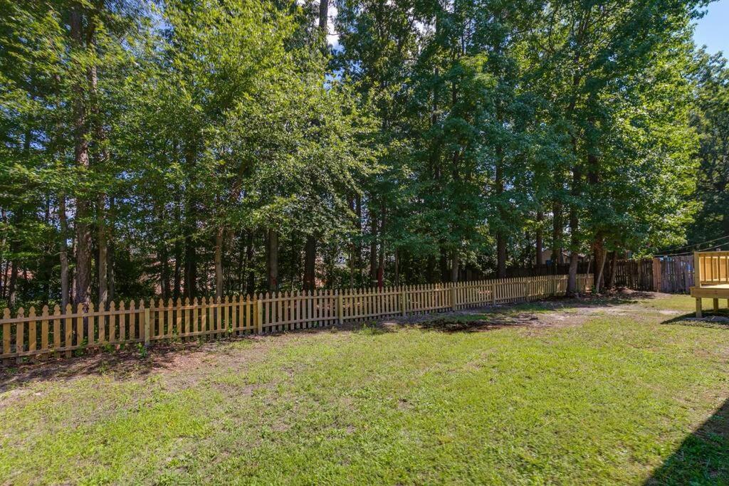 Charming, Cheerful 3 Bedroom In Richmond, Va! Holiday home Richmond