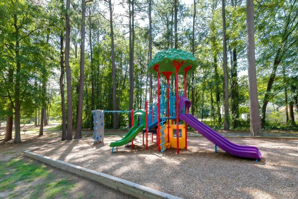 Charming, Cheerful 3 Bedroom In Richmond, Va! Holiday home