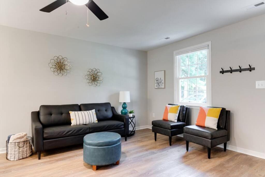 Charming, Cheerful 3 Bedroom In Richmond, Va!