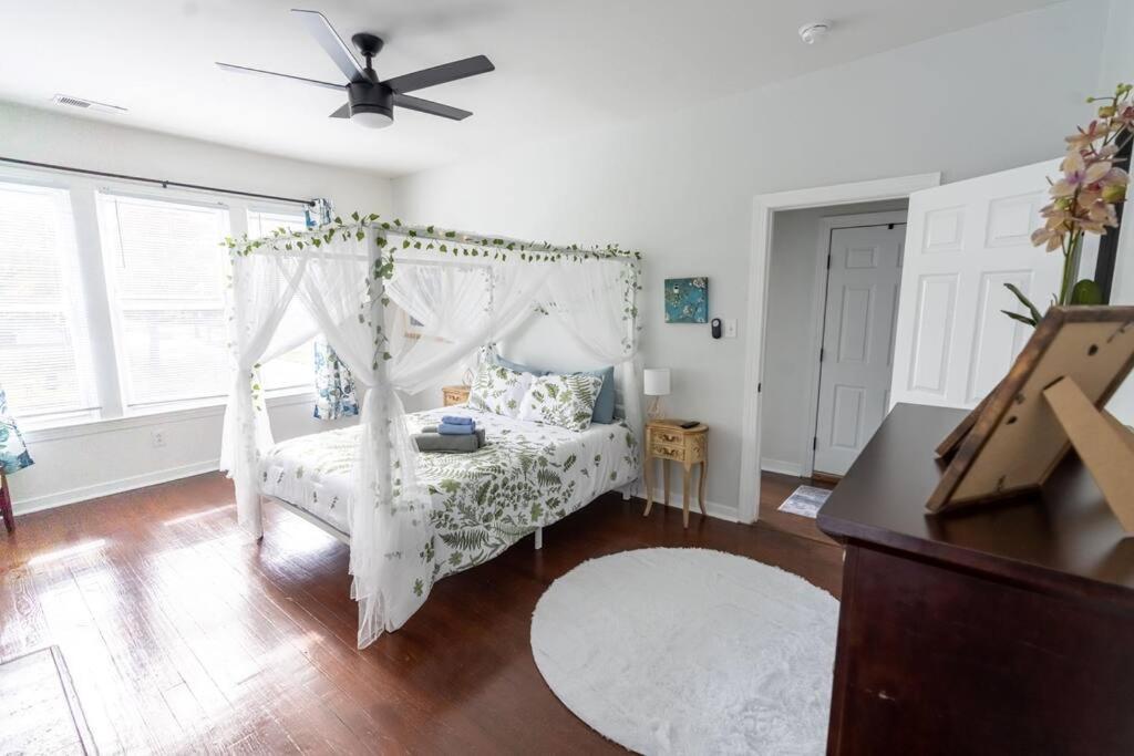 Garden Penthouse In Rva! 3 Bedroom, 3 Bath! Apartment