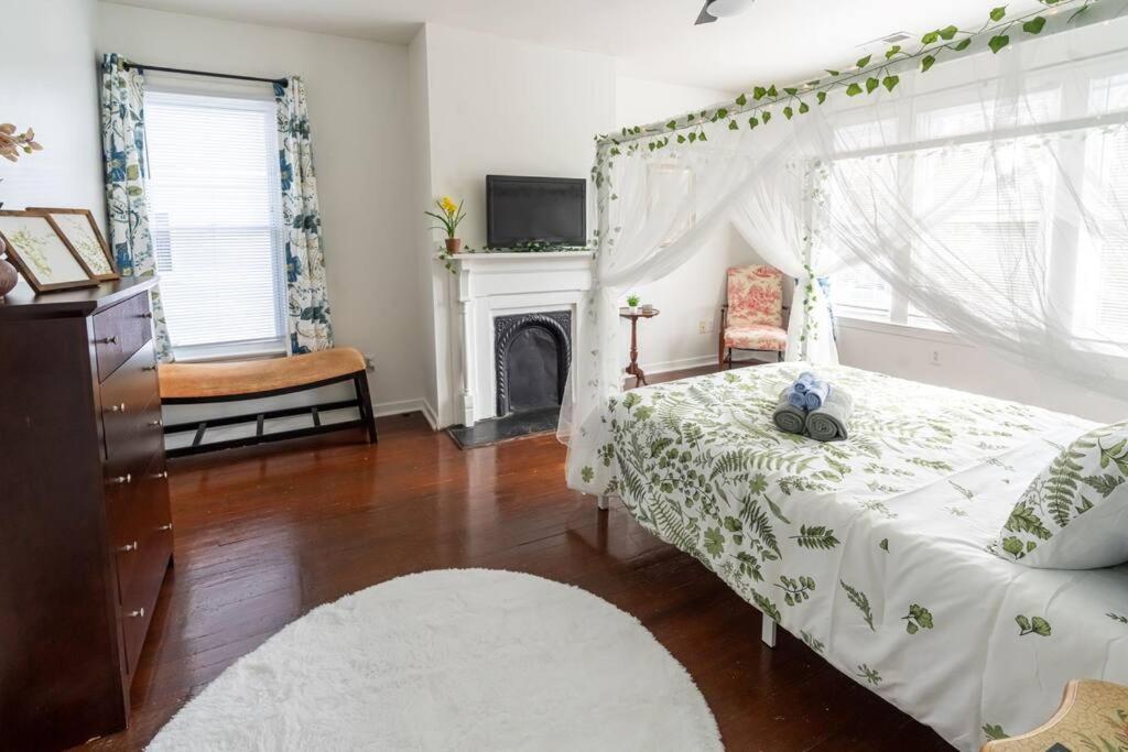Apartment Garden Penthouse In Rva! 3 Bedroom, 3 Bath! Richmond