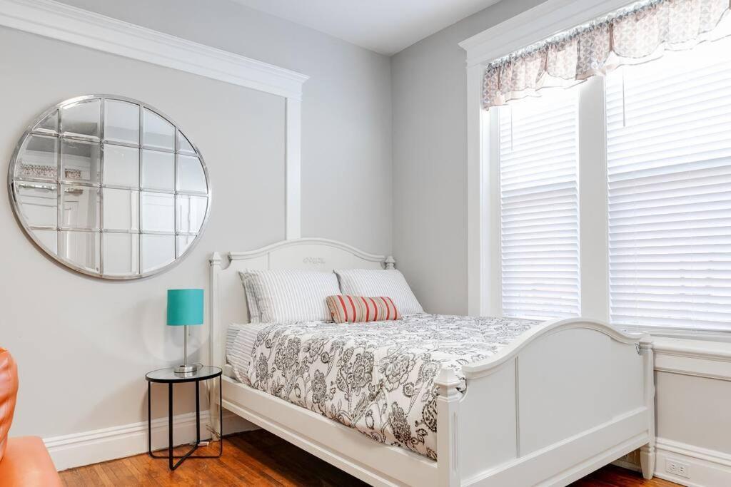 E1 Centrally Located In Carytown Fully Fenced Holiday home *