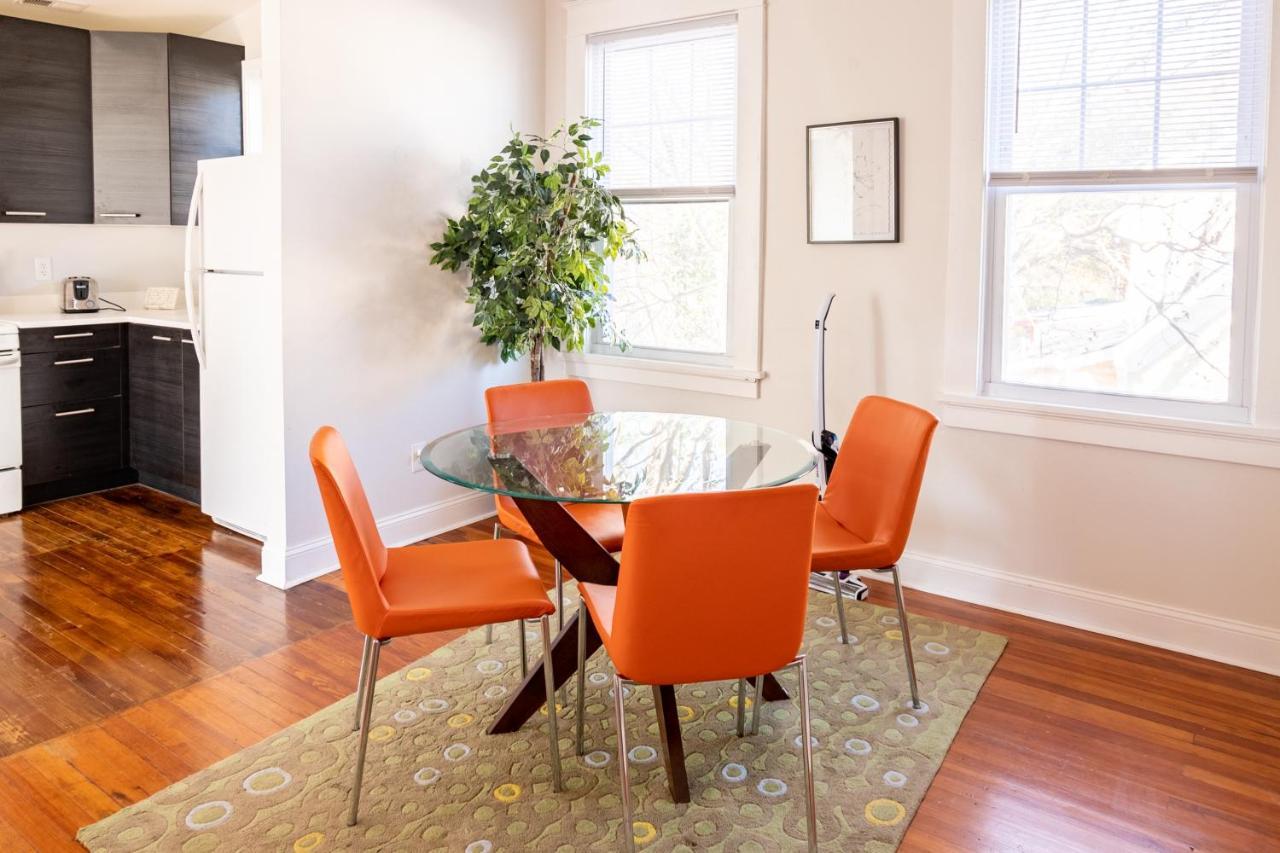Apartment Contemporary 3-bedroom With Balcony In Rva *