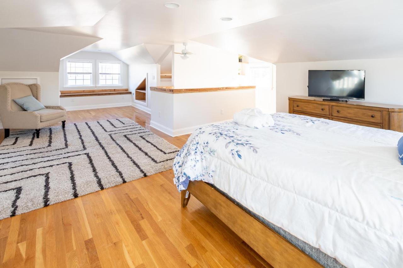 Apartment Contemporary 3-bedroom With Balcony In Rva *