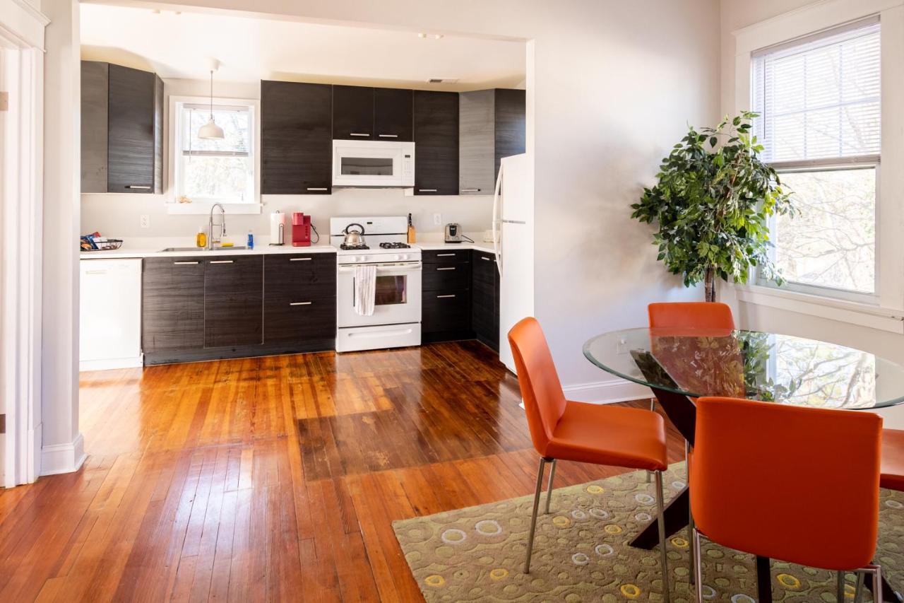 Contemporary 3-bedroom With Balcony In Rva Apartment