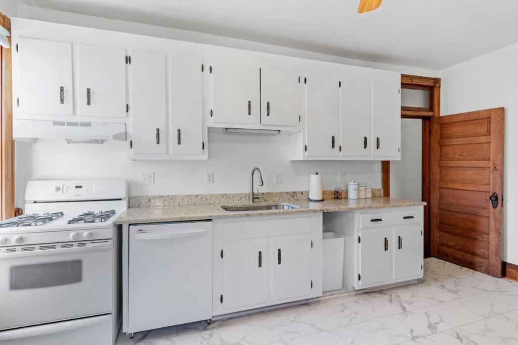 Apartment Spacious In Heart Of Historic Fan District