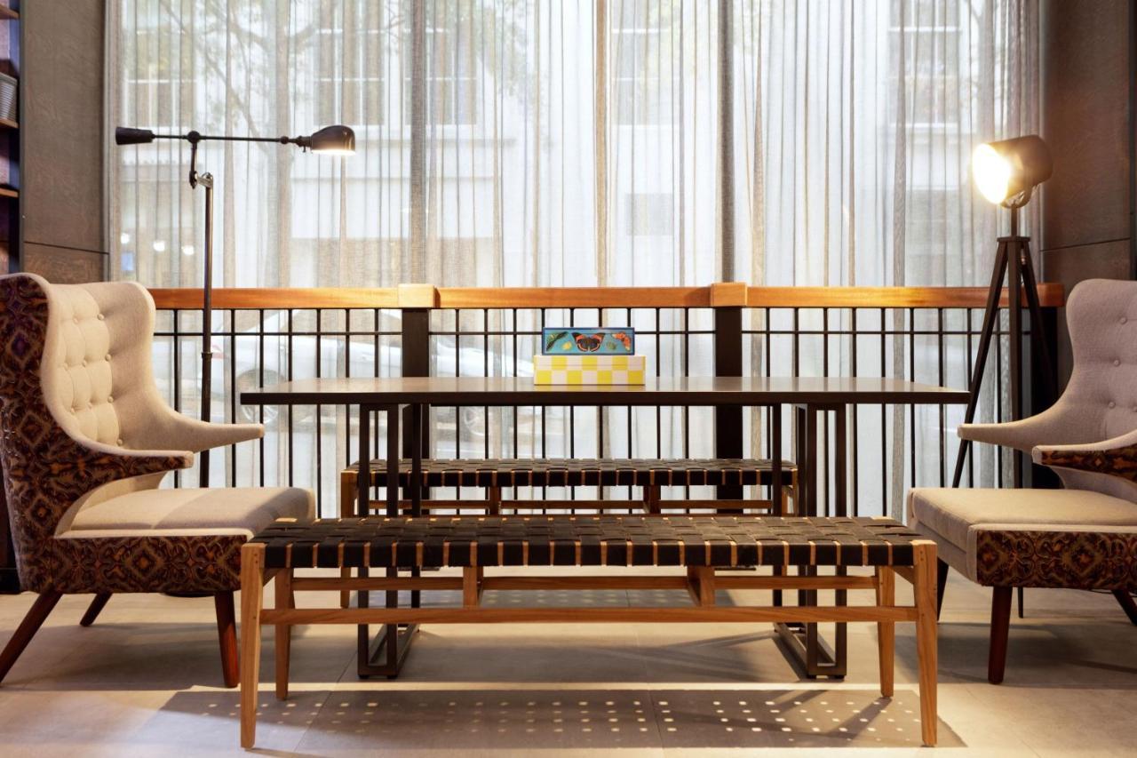 Moxy Downtown Hotel Richmond