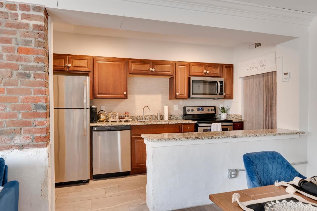 Prime Location! Cozy In Church Hill/shockoe