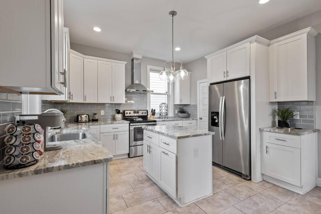 Spacious, Vibrant 'n Richmond, Va! Holiday home Richmond