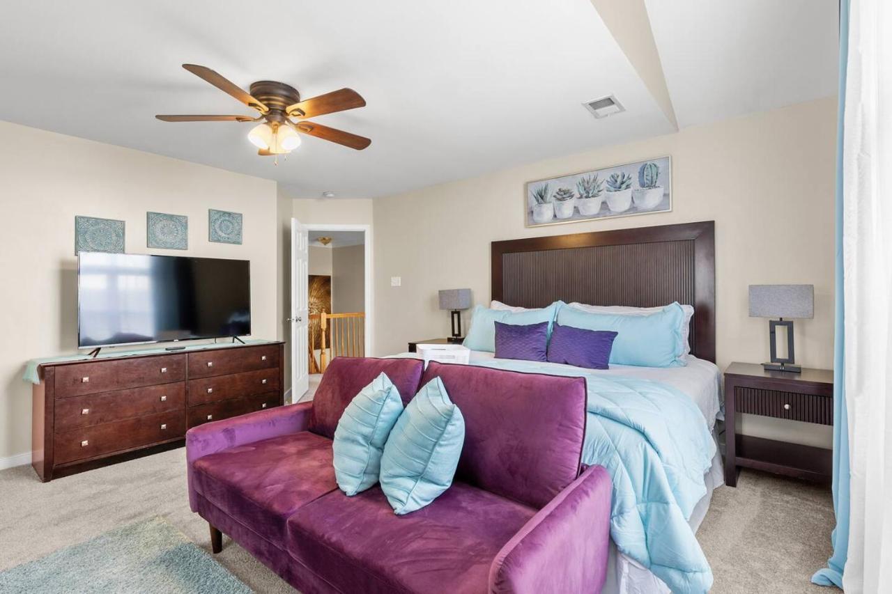 Royal Retreat: Luxurious House With 4 King Beds!