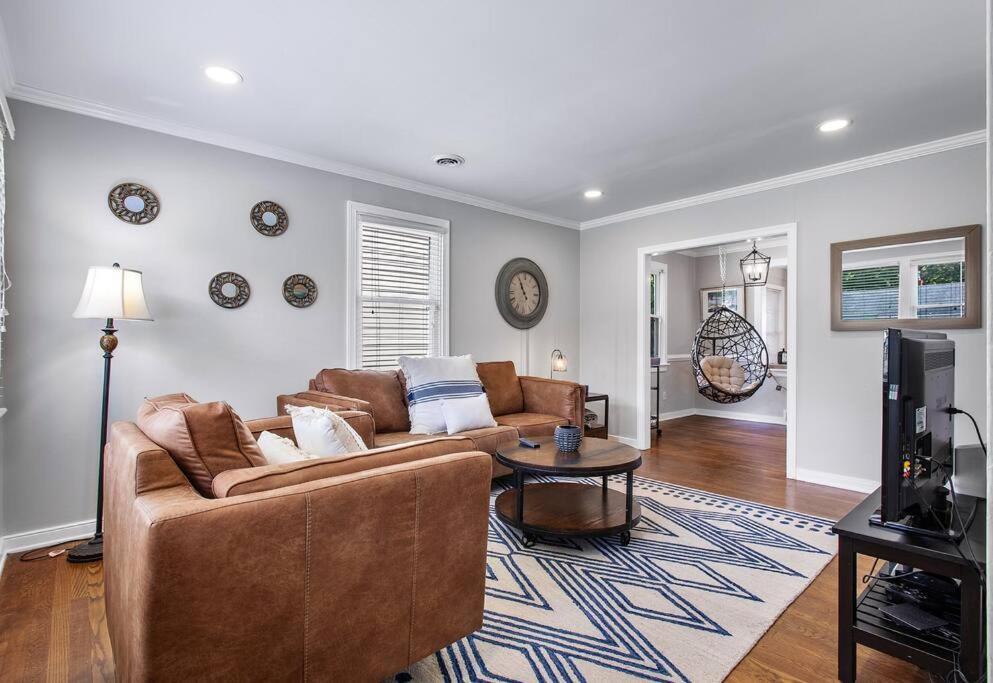 Private, Tranquil Living In Historic Rva Awaits! * Richmond