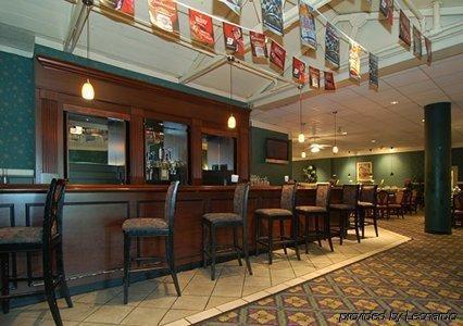 Econo Airport Hotel Richmond