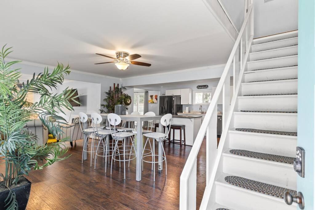 Holiday home The Bamboo House! Dog-friendly N Rva Sleeps 8 *