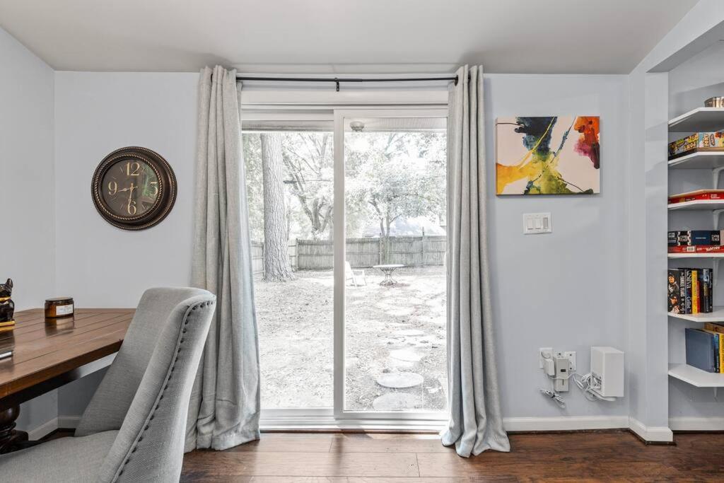 The Bamboo House! Dog-friendly N Rva Sleeps 8 Holiday home