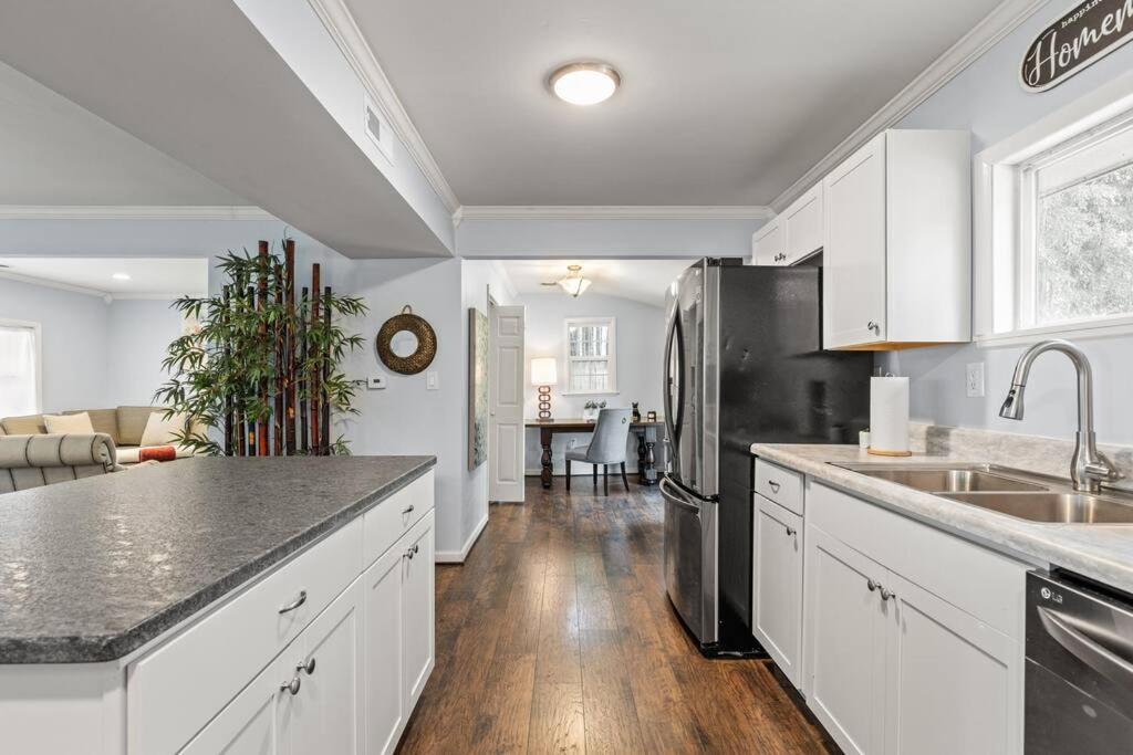 The Bamboo House! Dog-friendly N Rva Sleeps 8 Holiday home Richmond