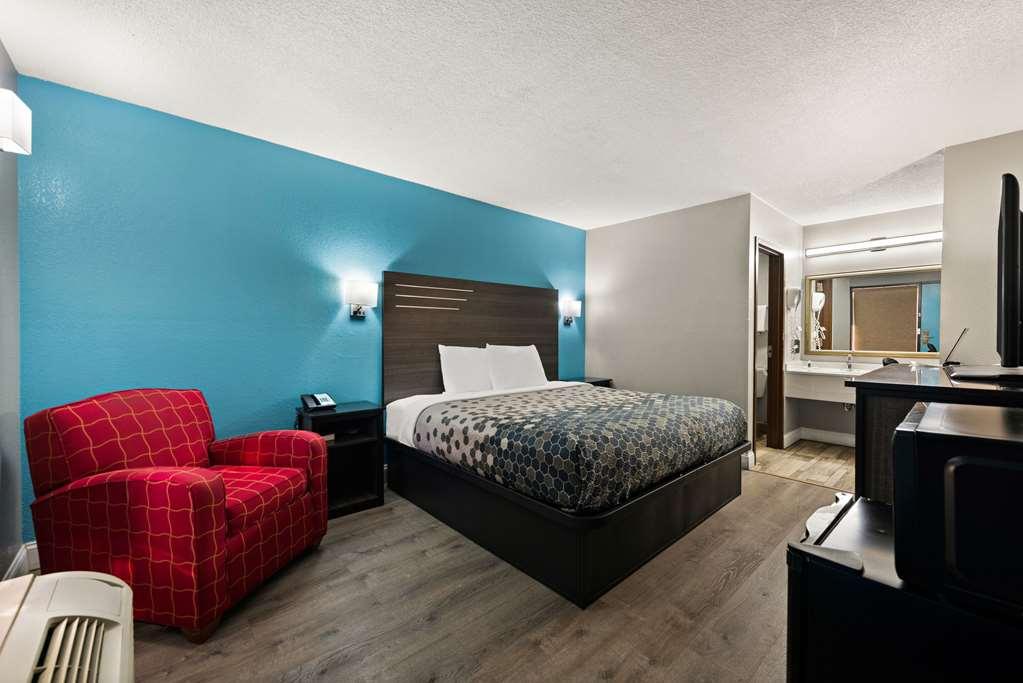 Hotel Rodeway 2*