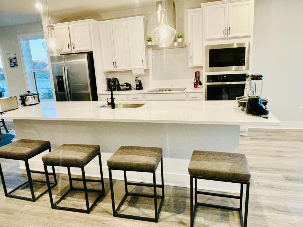 Luxury Living In Homestay Richmond