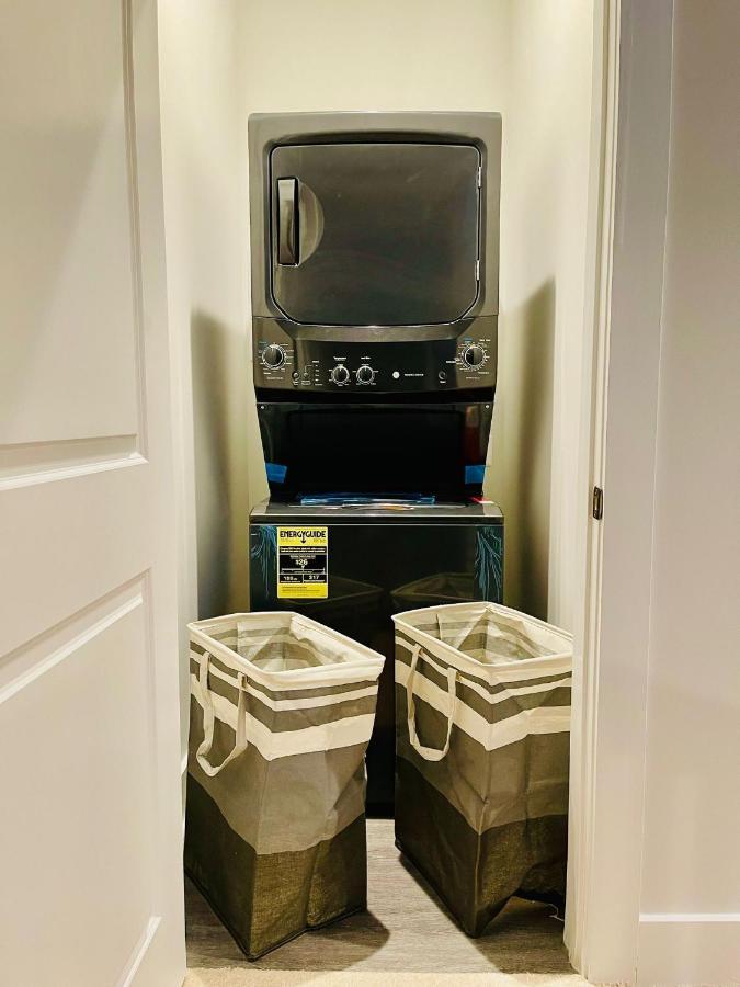 Luxury Living In * Richmond