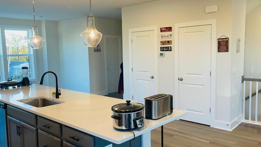 Luxury Living In Homestay Richmond