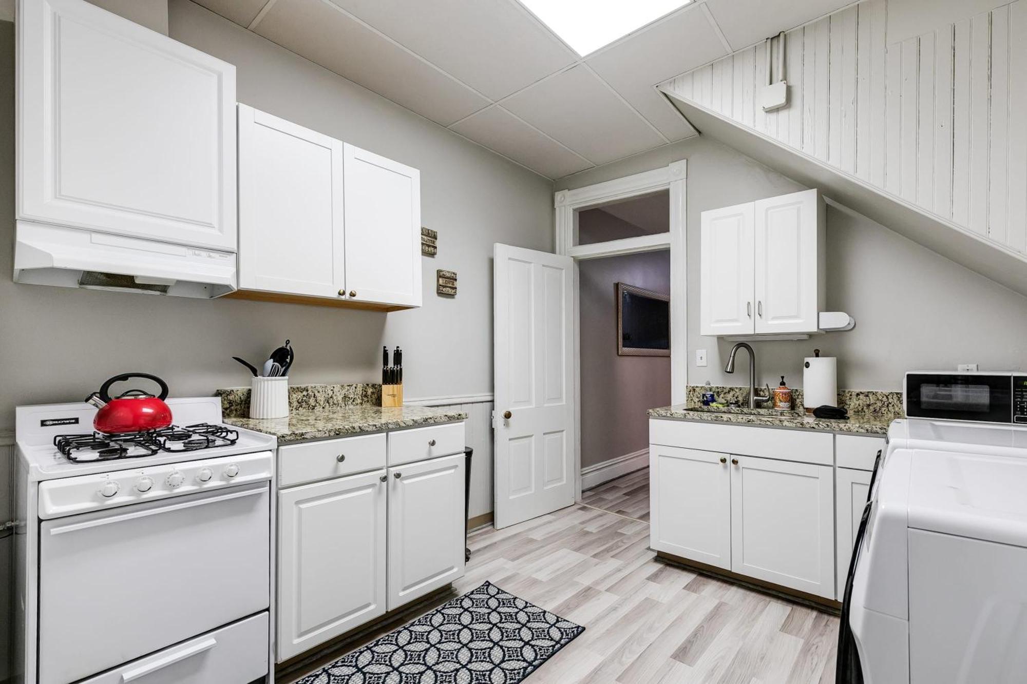 M1 Location In The Fan Vcu Free Parking Apartment