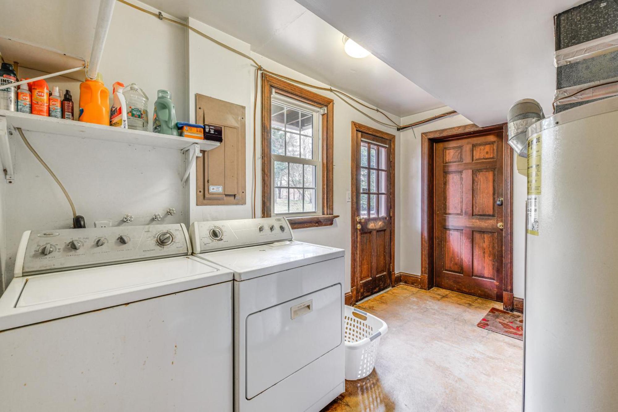Vacation About 10 Mi To Downtown! Holiday home *