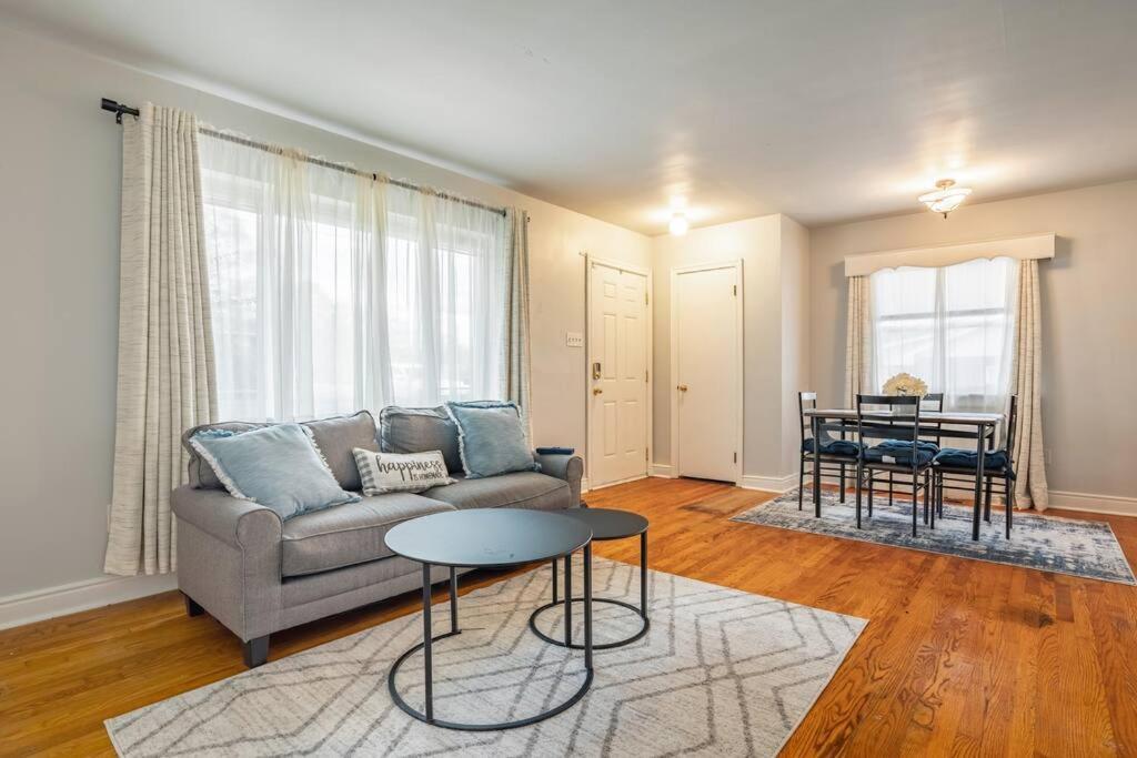 Holiday home Beautiful House 15 Mins. From Downtown Wi-fi Richmond