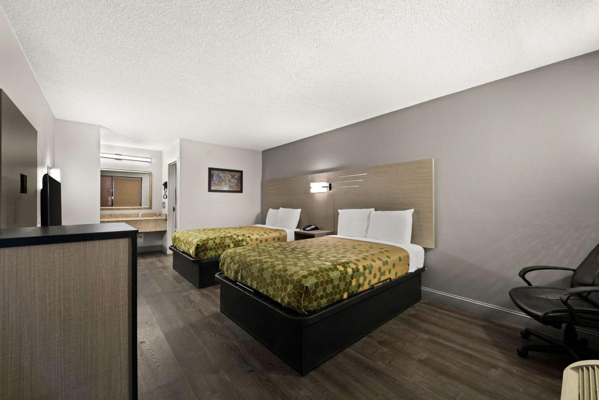 Lodge Econo