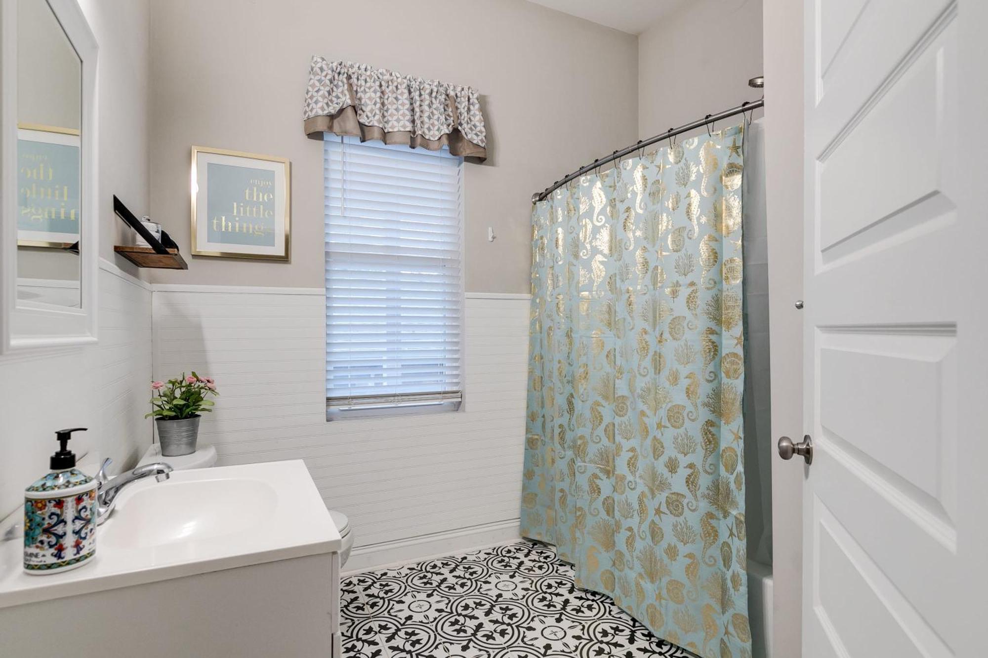 E2 Centrally Located In Carytown Fully Fenced Richmond