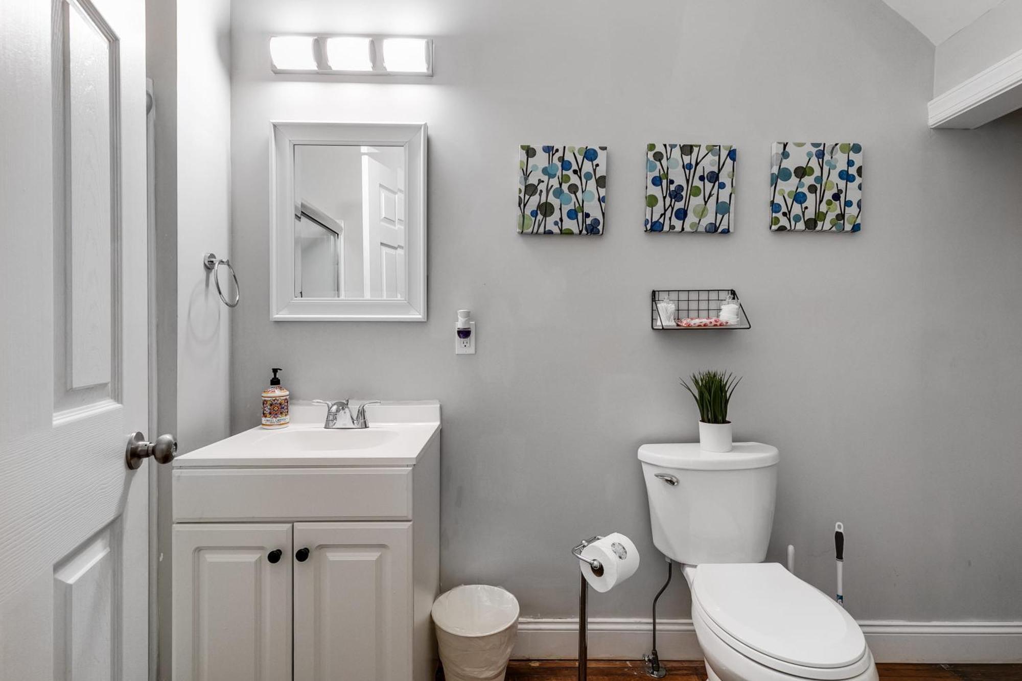 E1 Centrally Located In Carytown Fully Fenced Richmond