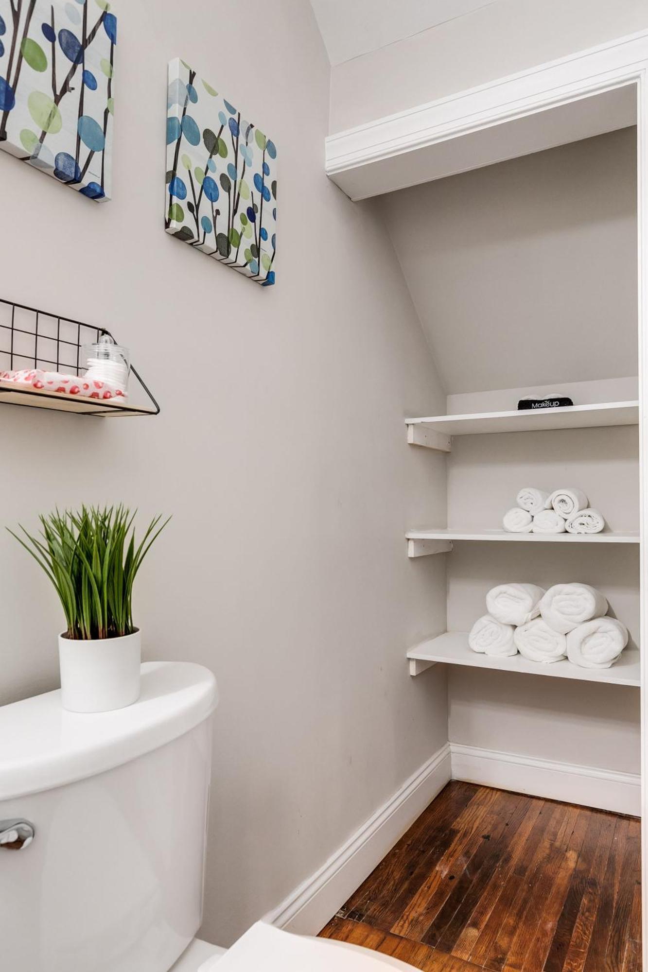 E1 Centrally Located In Carytown Fully Fenced * Richmond