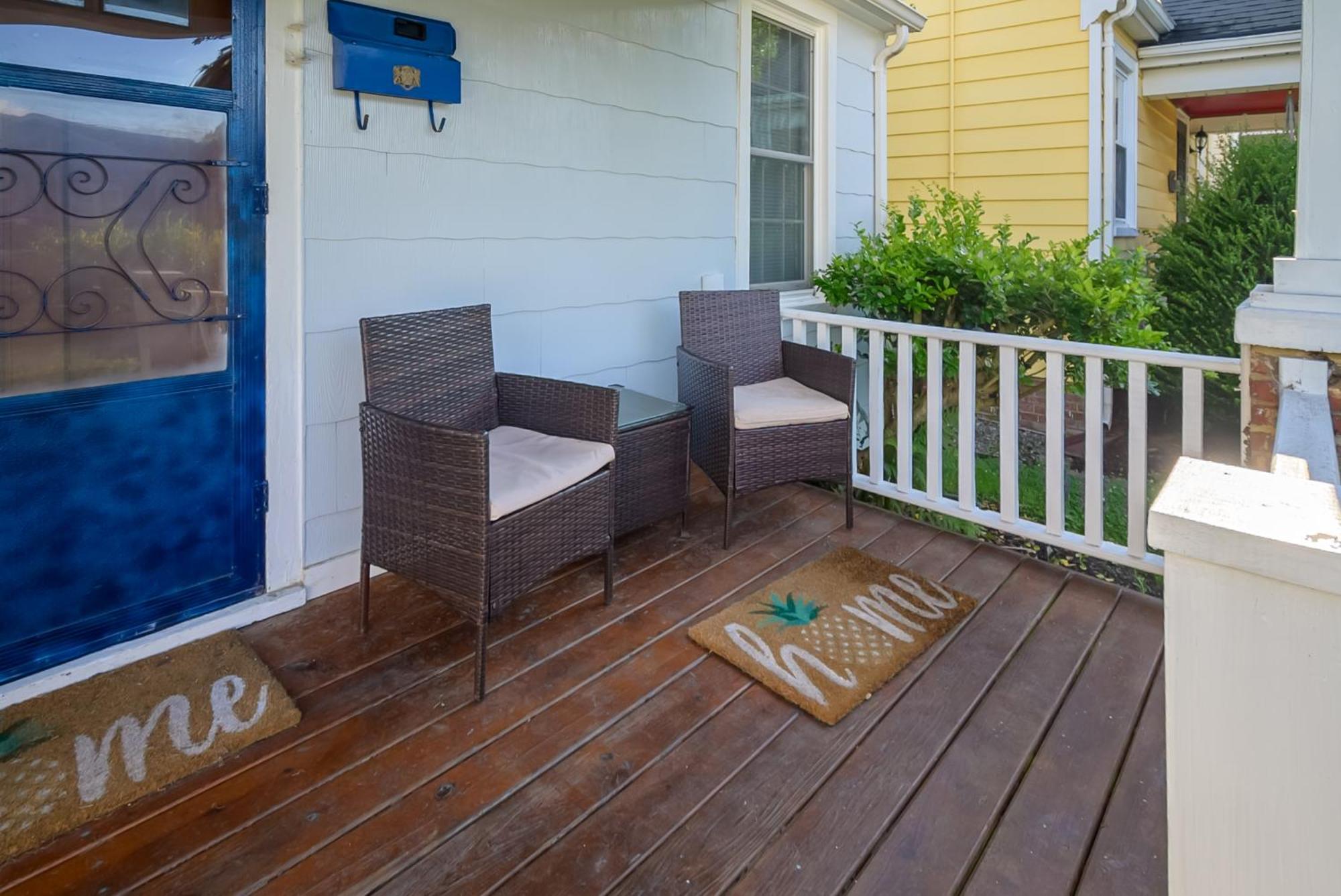 Holiday home Retro A Block To Tennis Courts & Park *