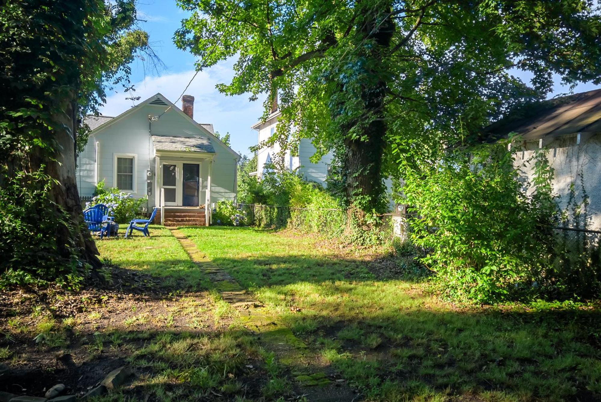 Holiday home Retro A Block To Tennis Courts & Park *