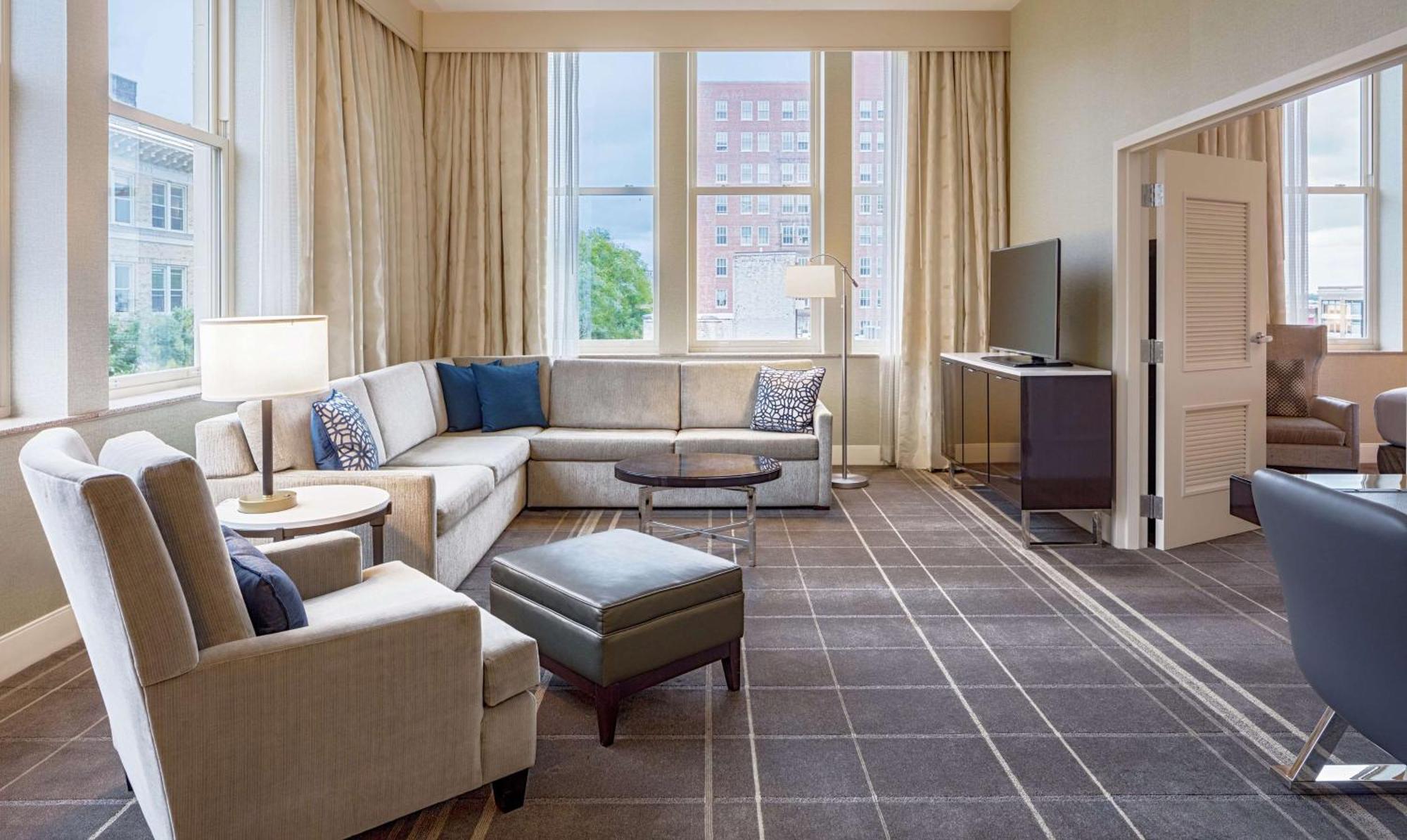 Hilton Downtown 4*