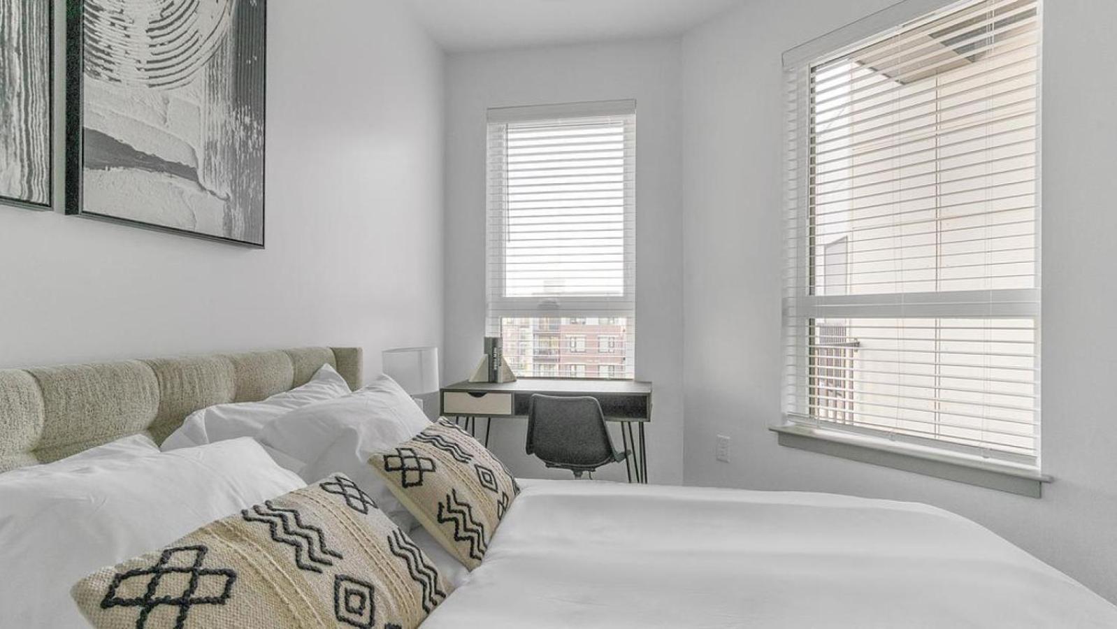 Landing Modern With Amazing Amenities