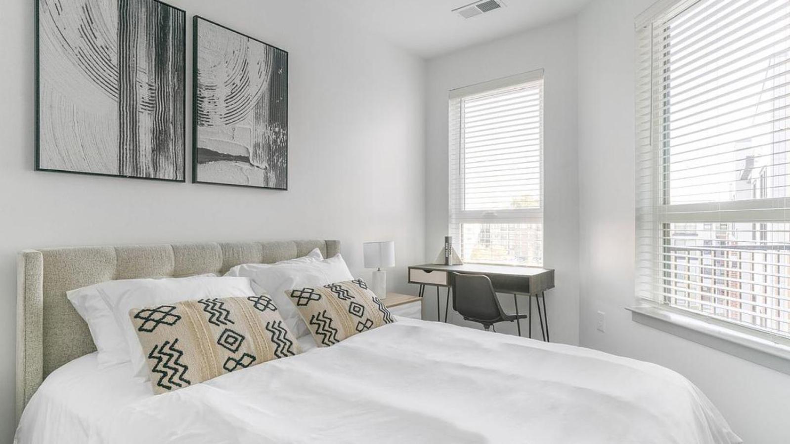 Landing Modern With Amazing Amenities