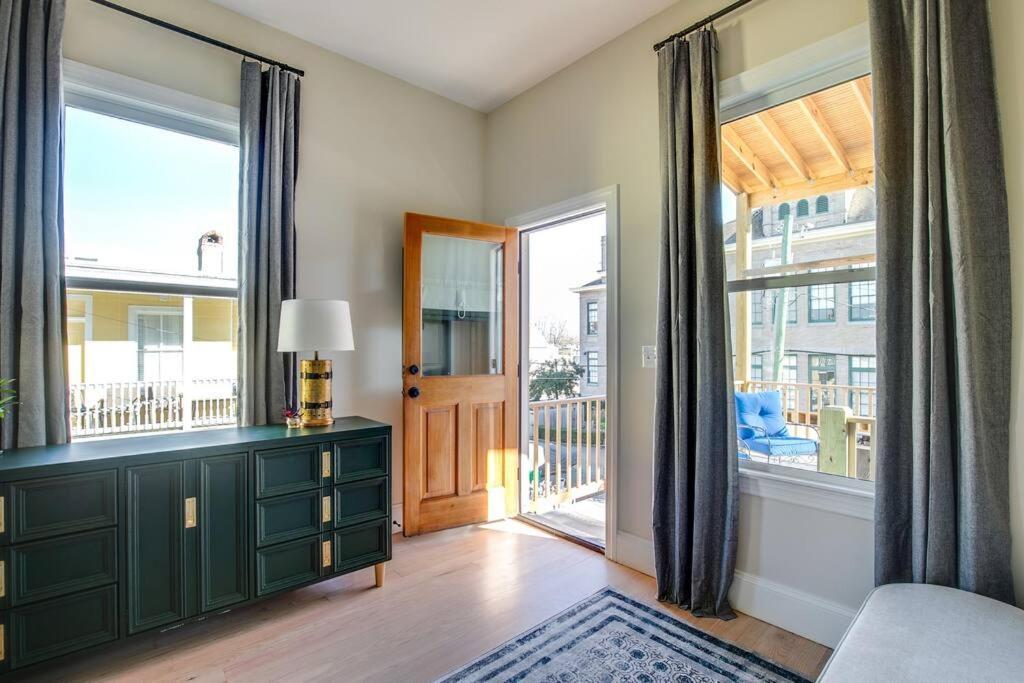 Vetro Apartment