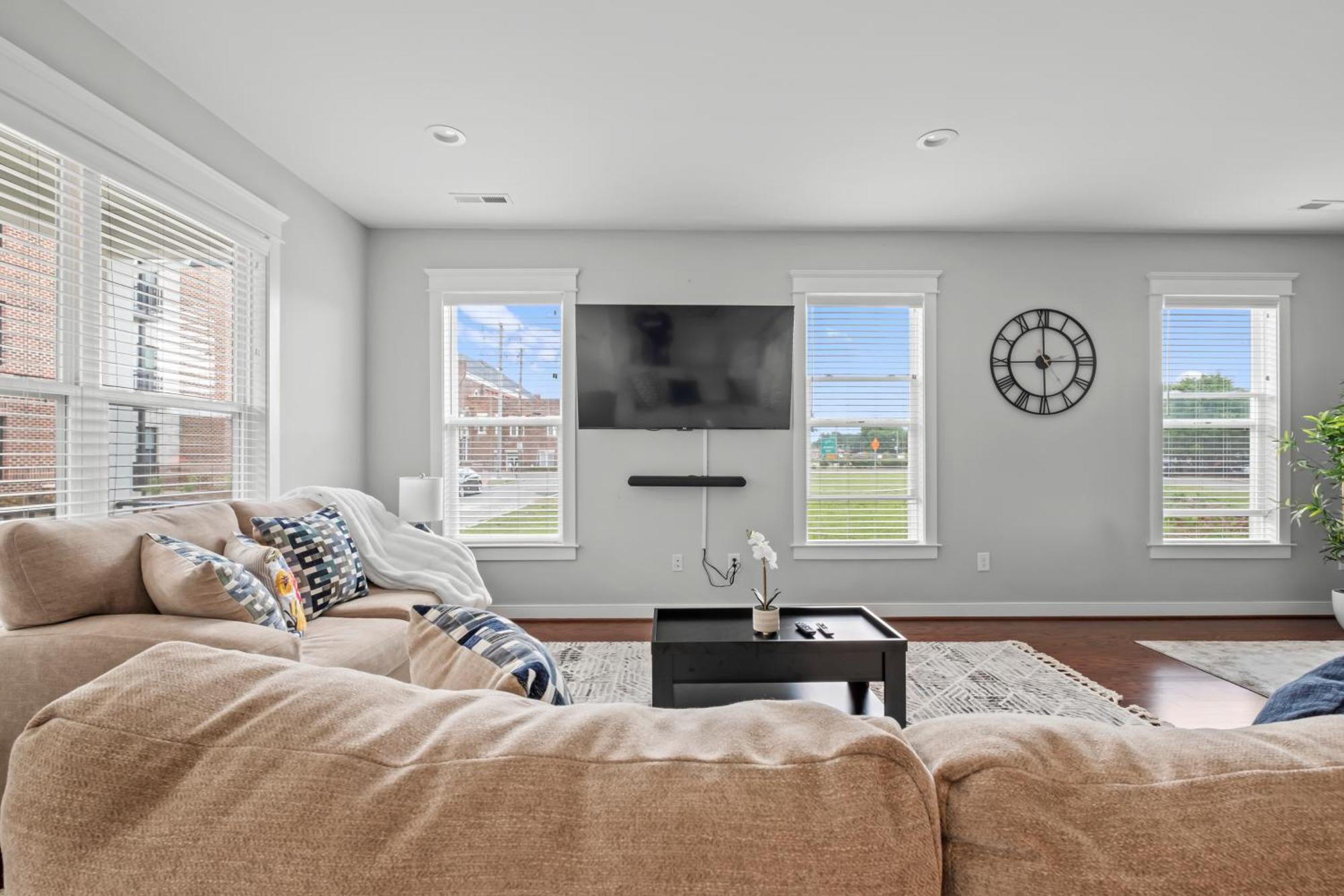 Gem, Free Parking, Quiet, Fenced,walkable *