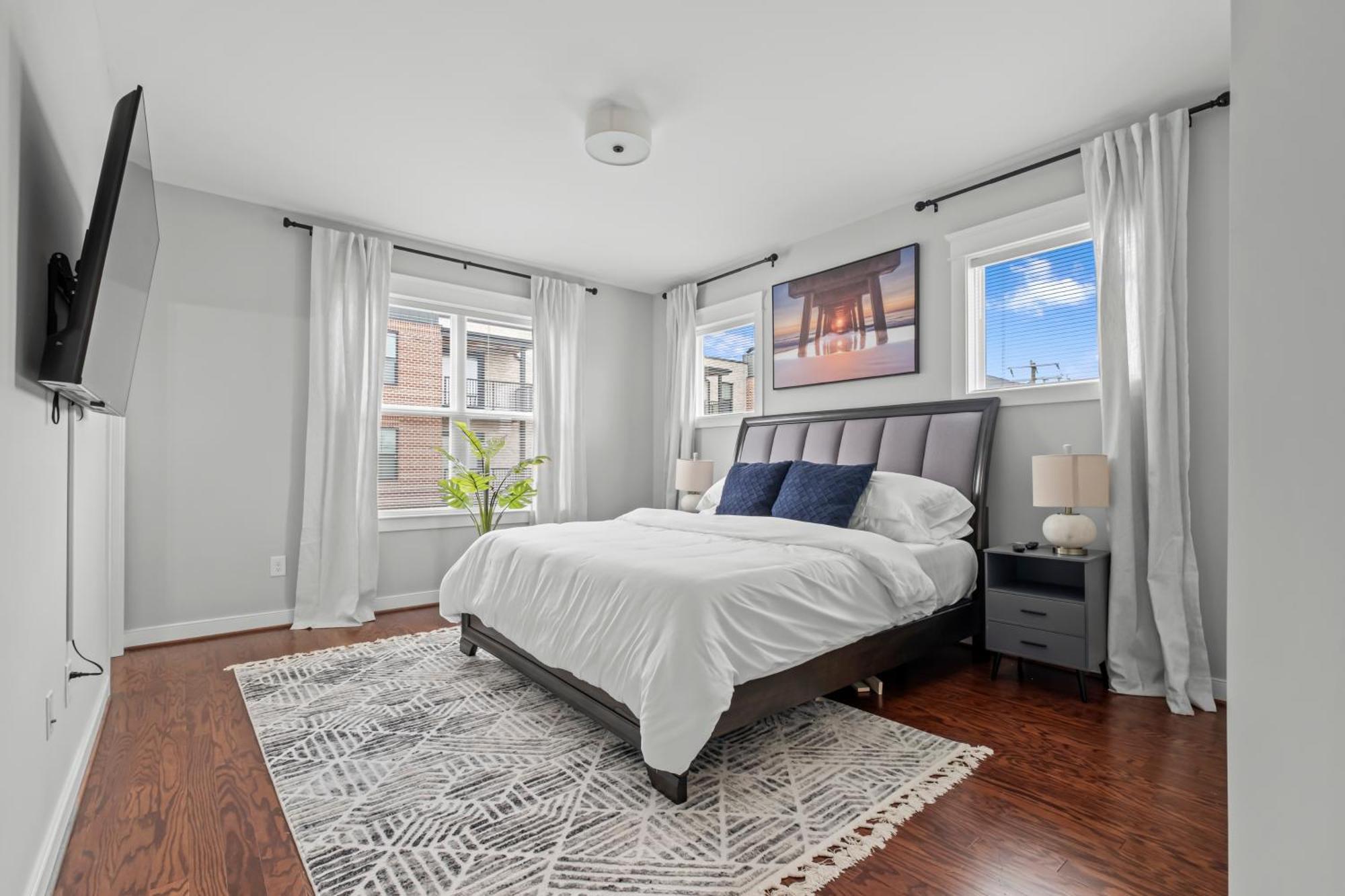 Gem, Free Parking, Quiet, Fenced,walkable Holiday home Richmond